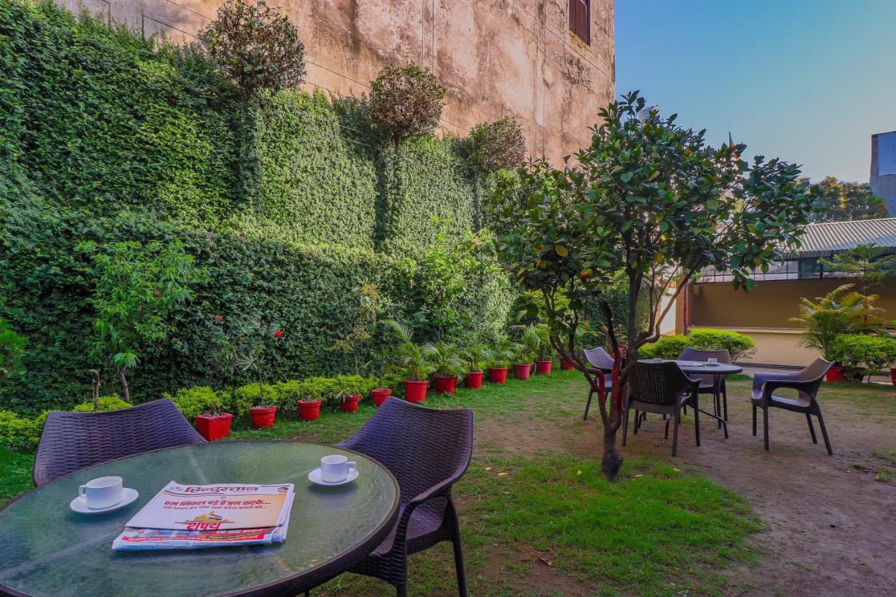 Hotel Heritage Dehradun Bagian luar foto